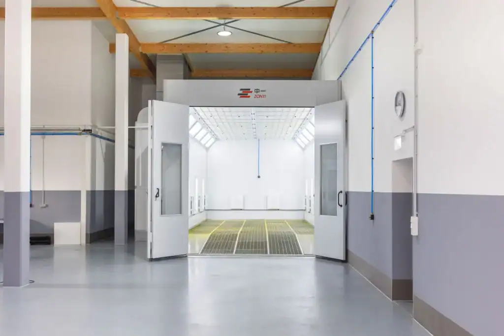 Hochmoderne Autoreinigungsanlage in der Autowerkstatt Kaiser in Fulda.